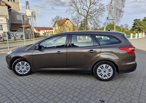 Ford Focus cena 32400 przebieg: 178450, rok produkcji 2015 z Legnica małe 277